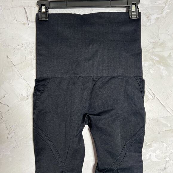 Belly Bandit Mother Tucker Capri Compression Leggings Size S Postpartum Textured - Picture 9 of 10